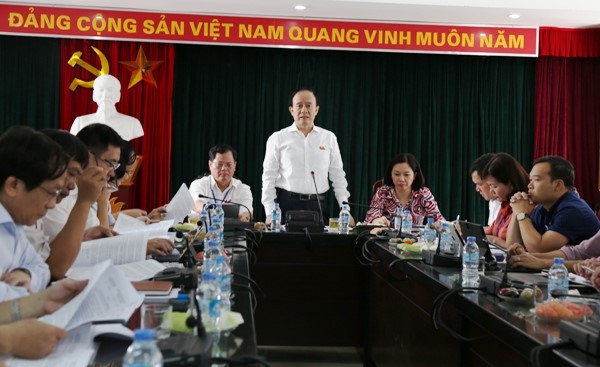  Giám sát tình hình kinh tế - xã hội tại Long Biên 